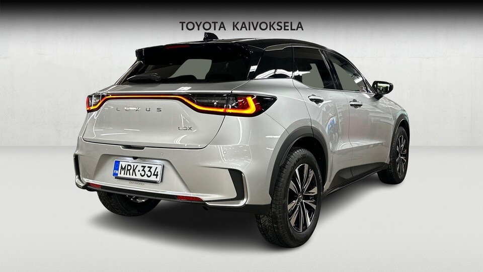 Lexus LBX vaihtoauto