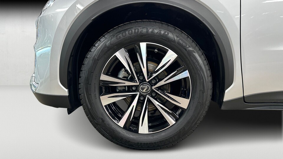 Lexus LBX vaihtoauto