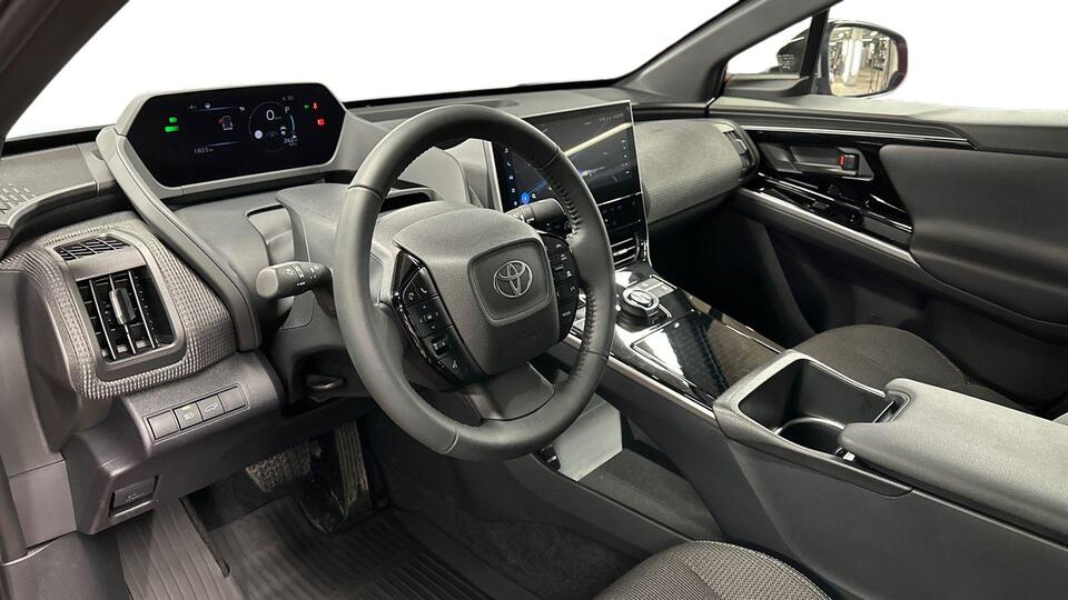 Toyota bZ4X vaihtoauto