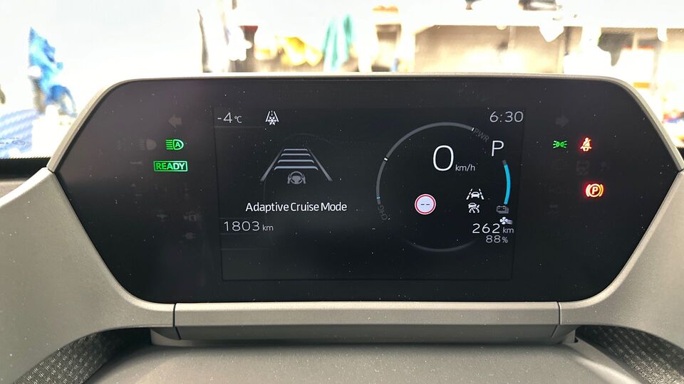 Toyota bZ4X vaihtoauto