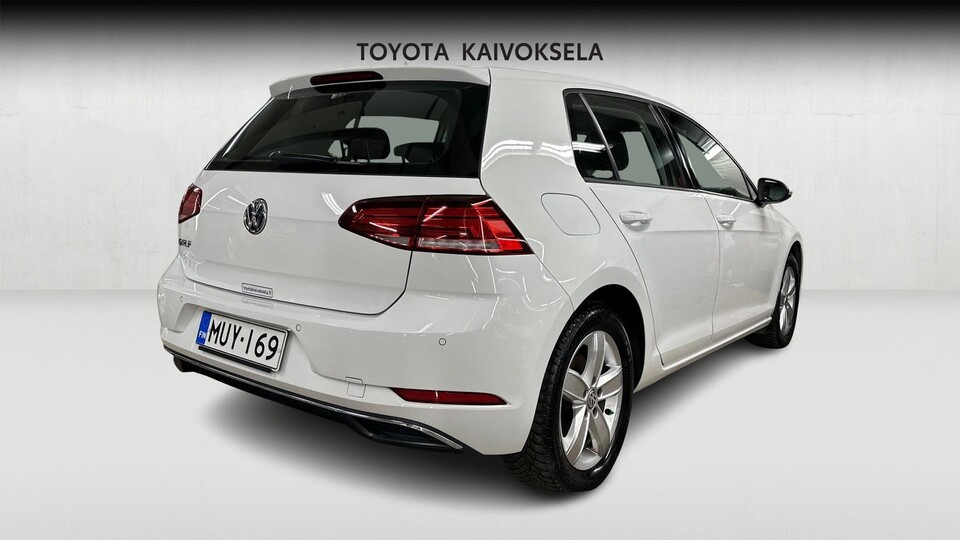 Volkswagen Golf vaihtoauto