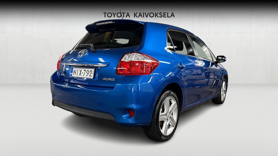 Toyota Auris vaihtoauto