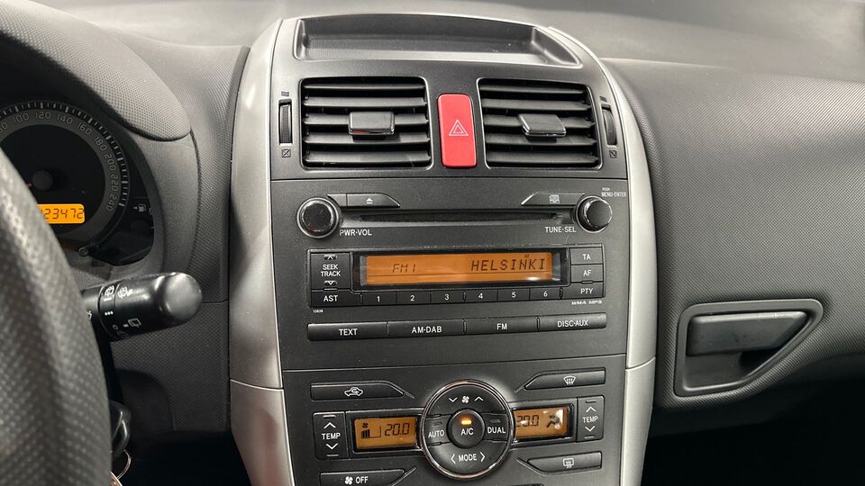Toyota Auris vaihtoauto