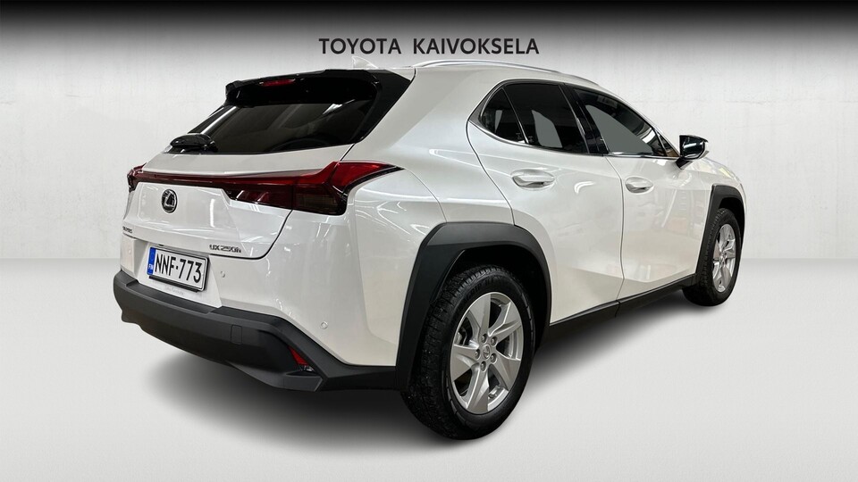 Lexus UX vaihtoauto