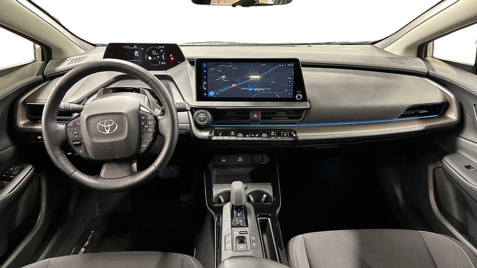 Toyota Prius Plug-in vaihtoauto