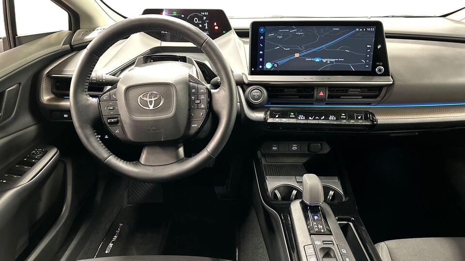 Toyota Prius Plug-in vaihtoauto