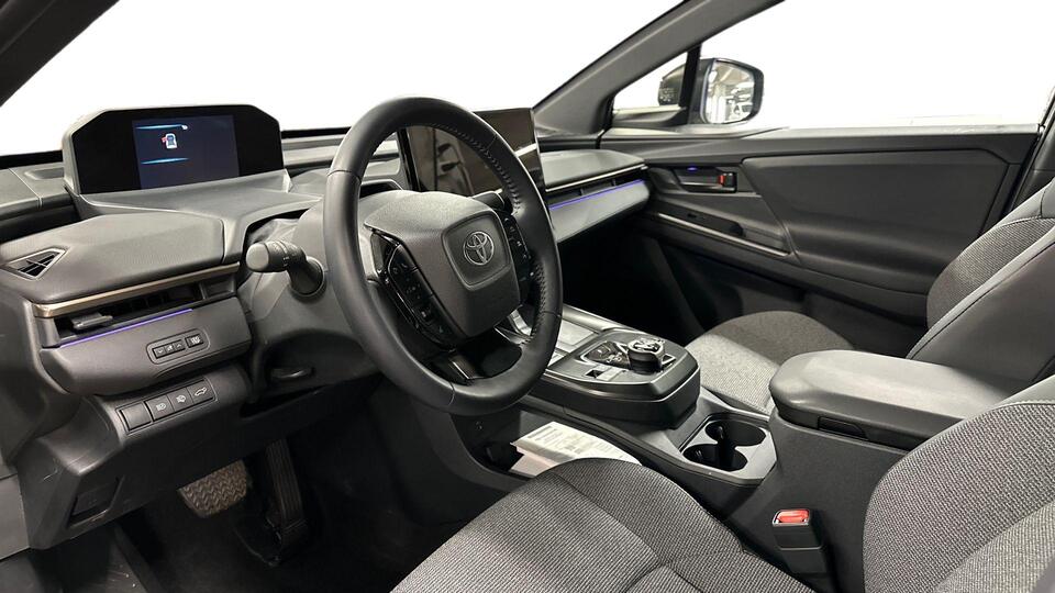 Toyota bZ4X vaihtoauto