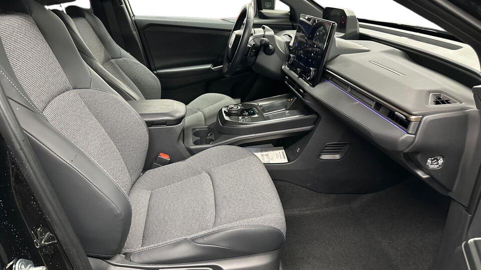 Toyota bZ4X vaihtoauto