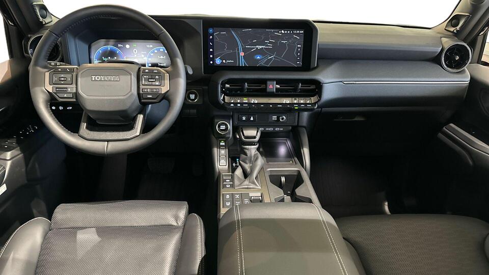 Toyota Land Cruiser vaihtoauto