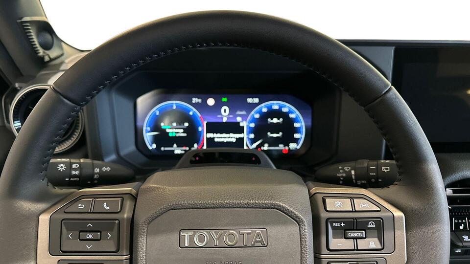 Toyota Land Cruiser vaihtoauto