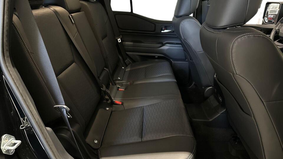 Toyota Land Cruiser vaihtoauto