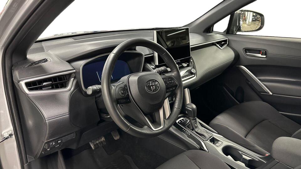 Toyota Corolla Cross vaihtoauto