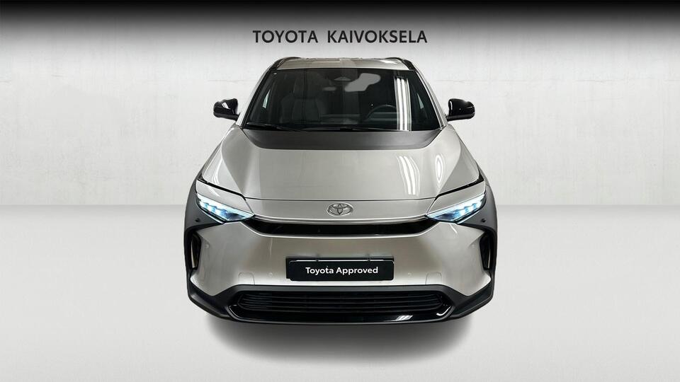 Toyota bZ4X vaihtoauto