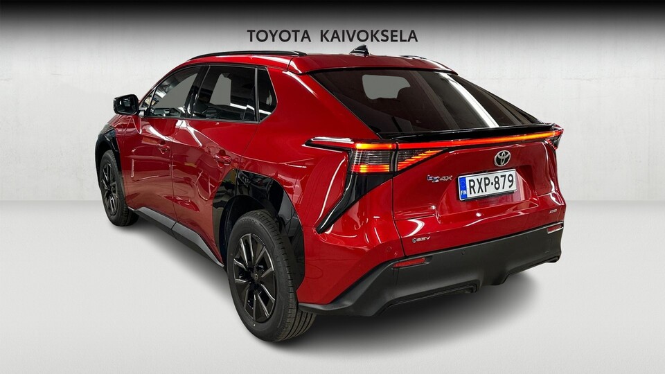 Toyota bZ4X vaihtoauto