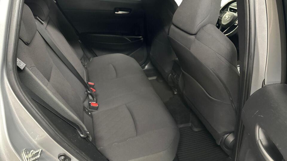 Toyota Corolla Cross vaihtoauto