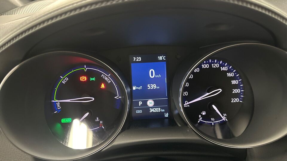 Toyota C-HR vaihtoauto