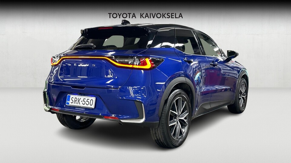 Lexus LBX vaihtoauto