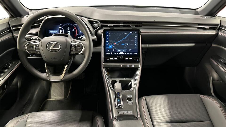 Lexus LBX vaihtoauto