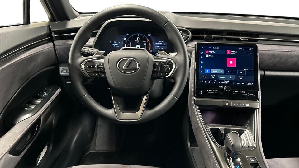 Lexus LBX vaihtoauto