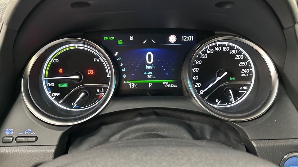 Toyota Camry vaihtoauto