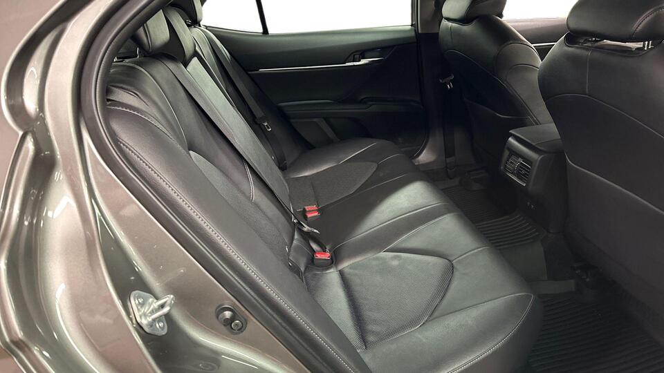 Toyota Camry vaihtoauto