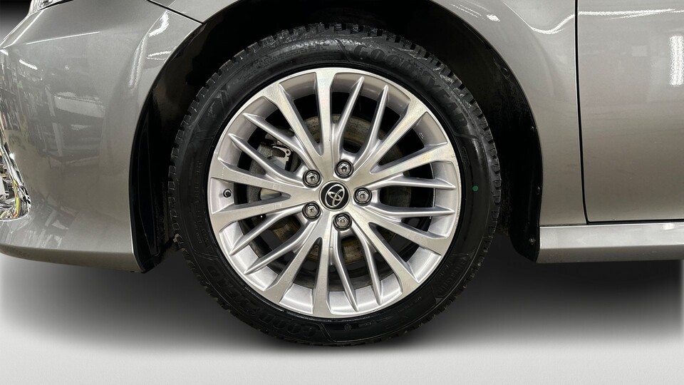 Toyota Camry vaihtoauto