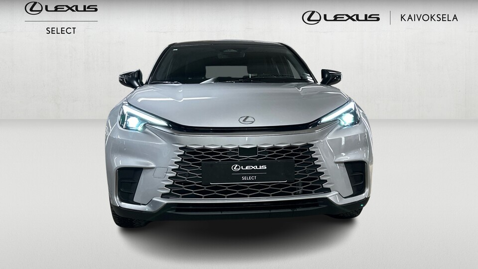 Lexus LBX vaihtoauto