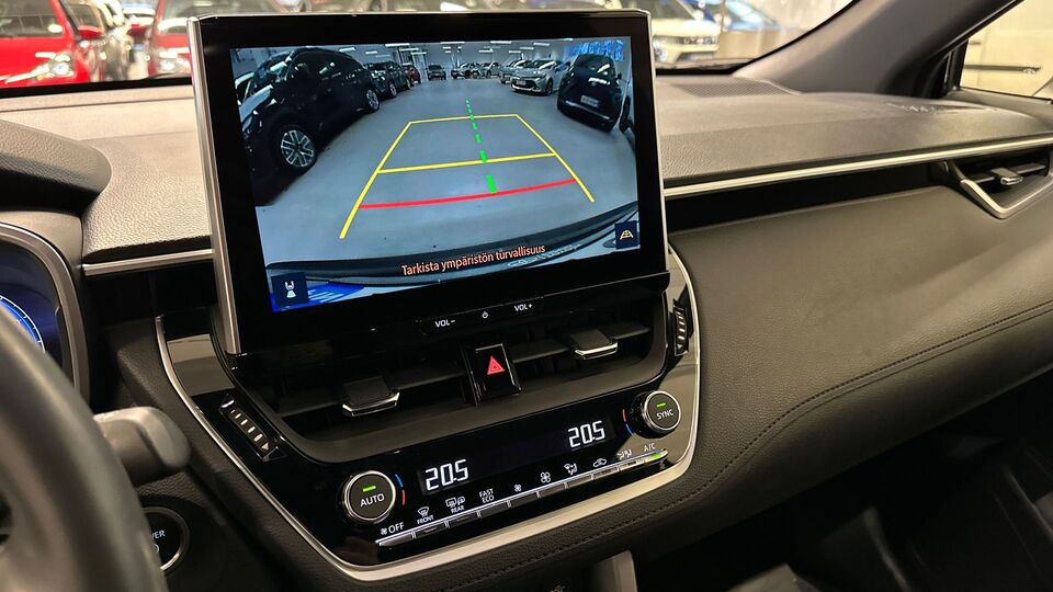 Toyota Corolla Cross vaihtoauto