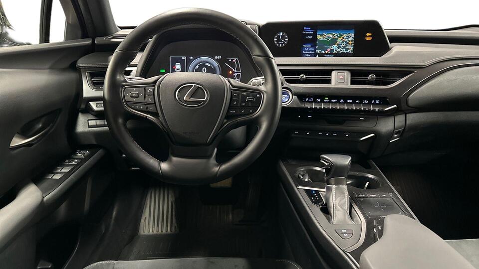 Lexus UX vaihtoauto