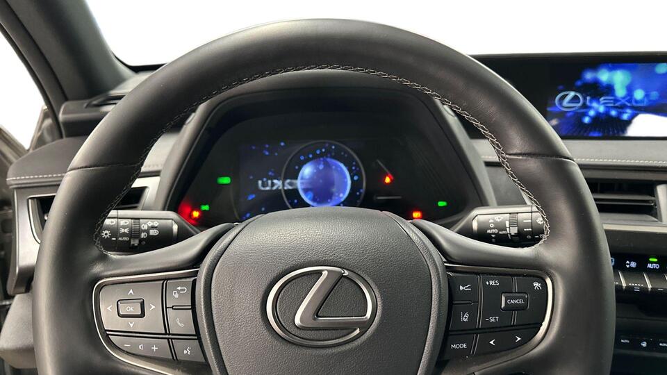 Lexus UX vaihtoauto