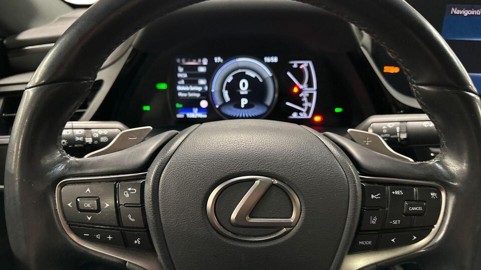 Lexus ES vaihtoauto