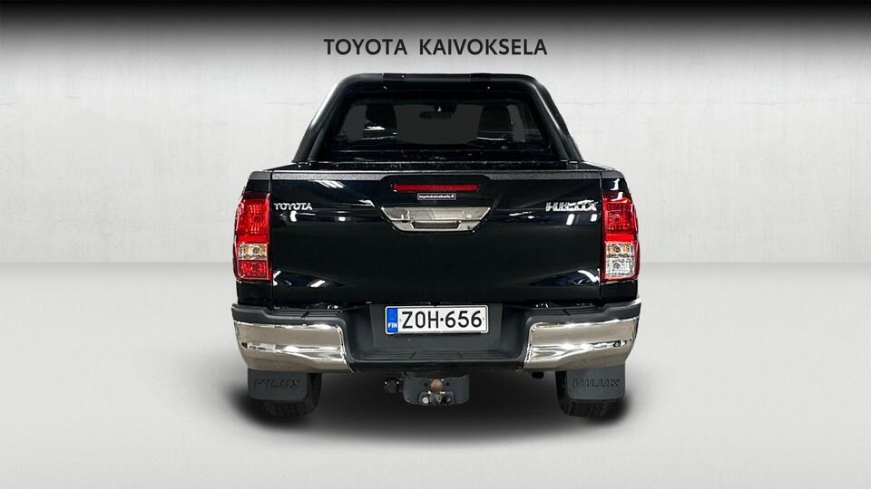 Toyota Hilux vaihtoauto