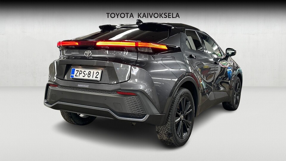 Toyota C-HR vaihtoauto