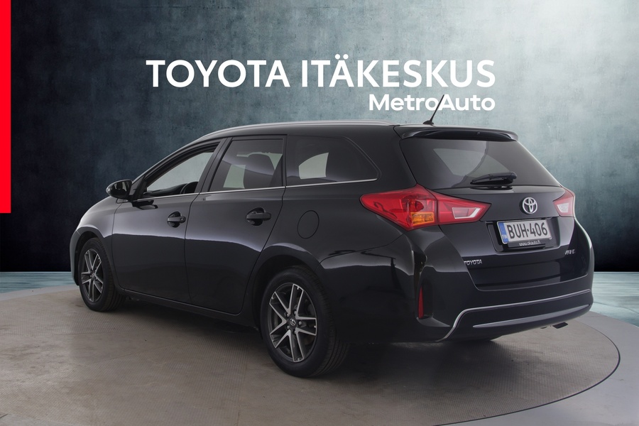 Toyota Auris vaihtoauto