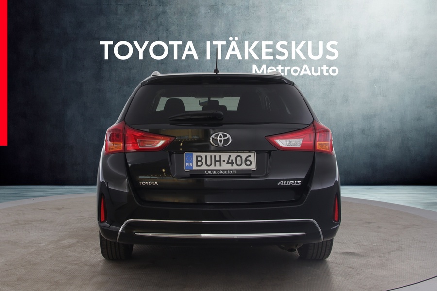 Toyota Auris vaihtoauto