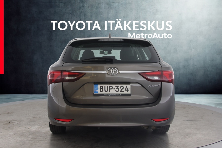 Toyota Avensis vaihtoauto