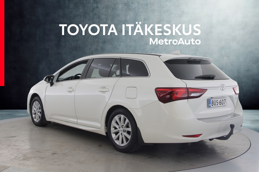 Toyota Avensis vaihtoauto