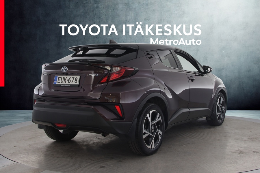 Toyota C-HR vaihtoauto