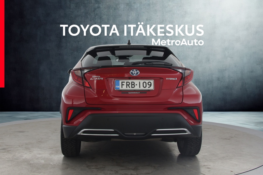 Toyota C-HR vaihtoauto