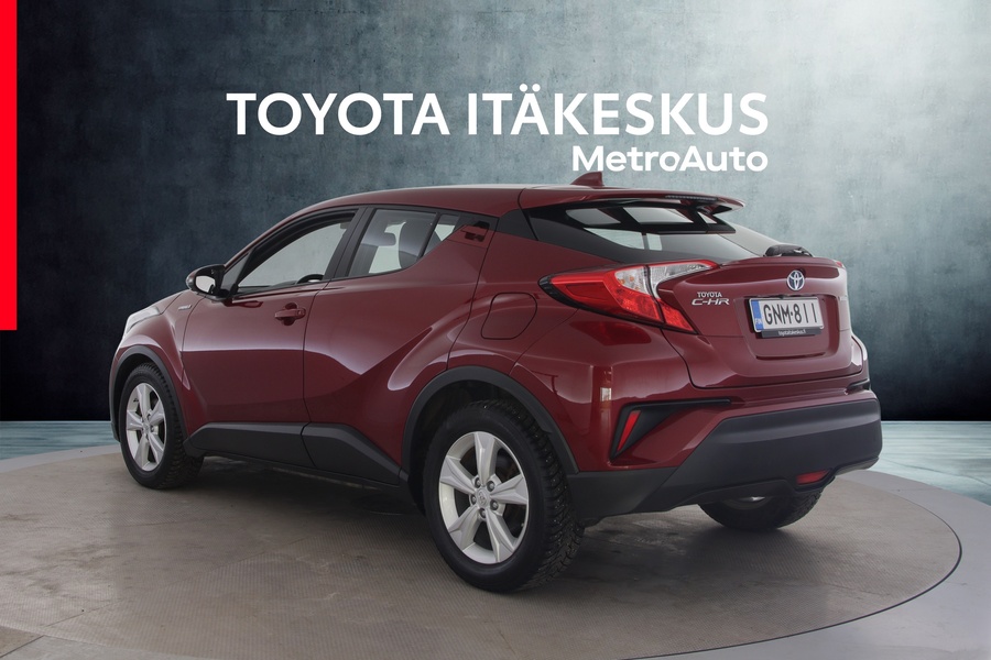 Toyota C-HR vaihtoauto