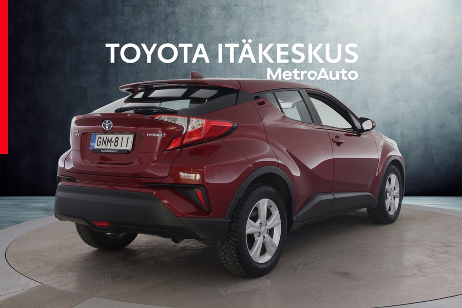 Toyota C-HR vaihtoauto