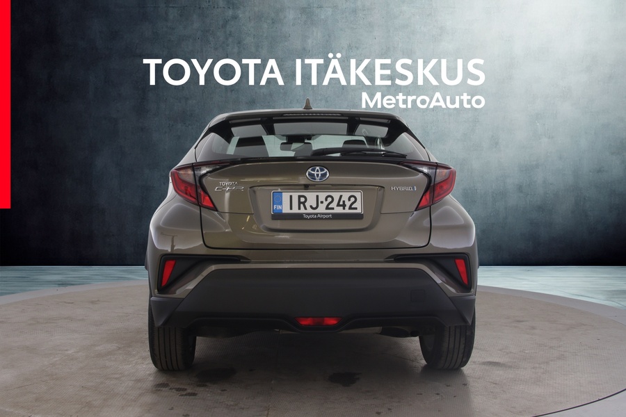 Toyota C-HR vaihtoauto