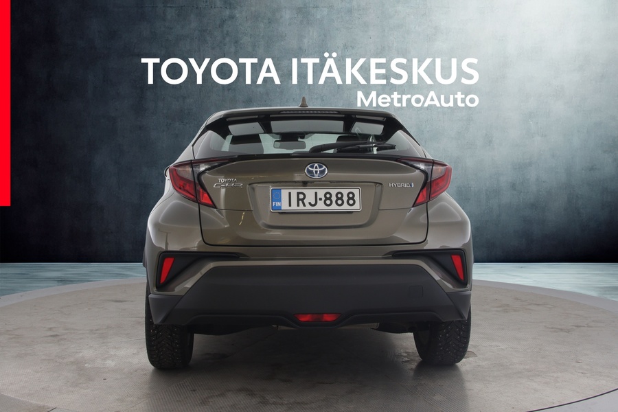 Toyota C-HR vaihtoauto