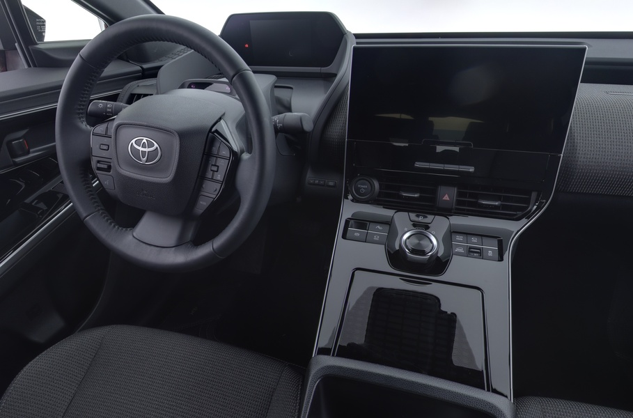 Toyota bZ4X vaihtoauto