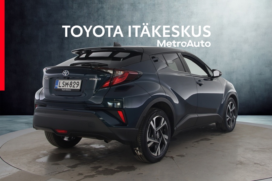 Toyota C-HR vaihtoauto