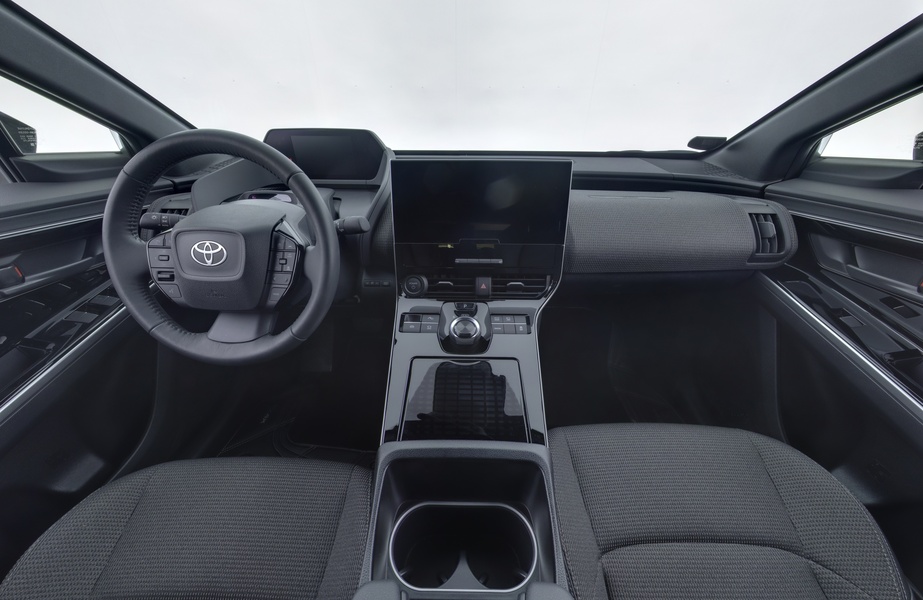 Toyota bZ4X vaihtoauto