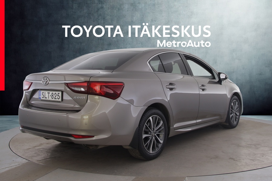 Toyota Avensis vaihtoauto