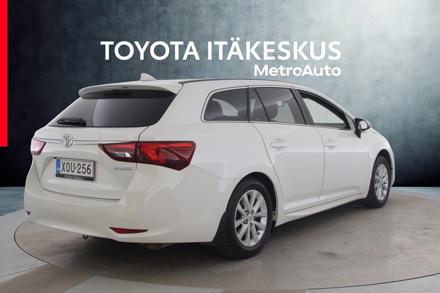 Toyota Avensis vaihtoauto