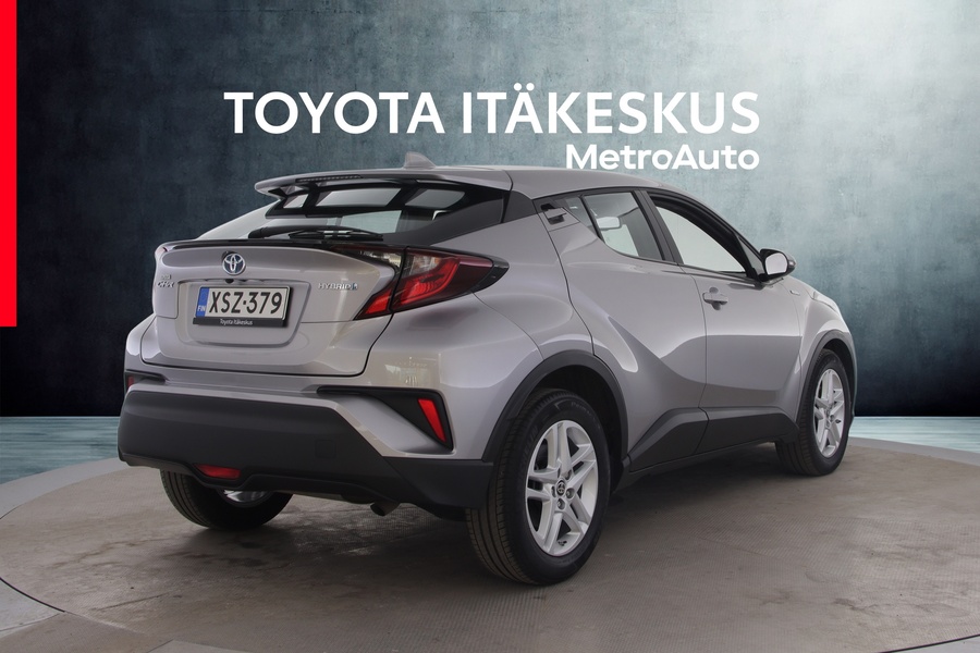 Toyota C-HR vaihtoauto