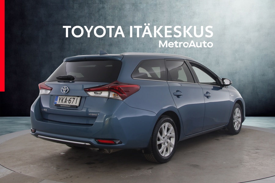 Toyota Auris vaihtoauto